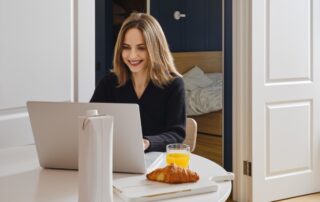 Online Immigration Attorney Chat